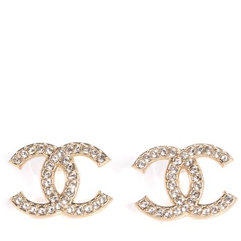 chanel jewelry for women.